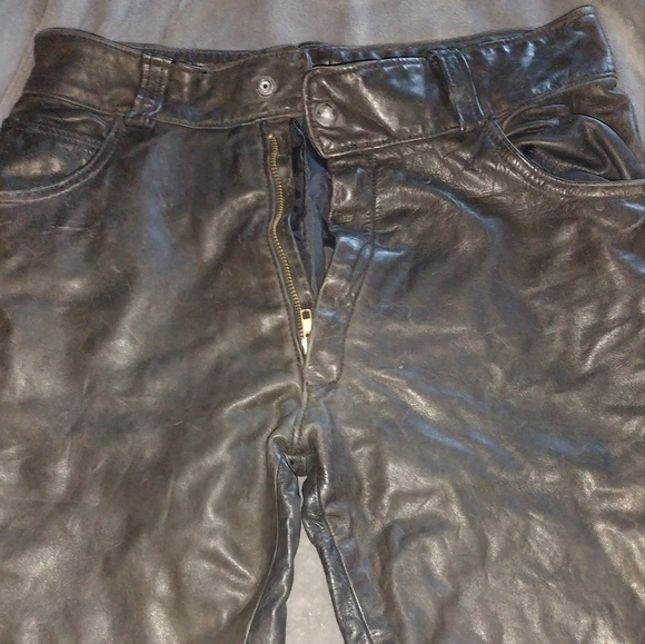 Heavy Leather Pants - Picture 3 of 4